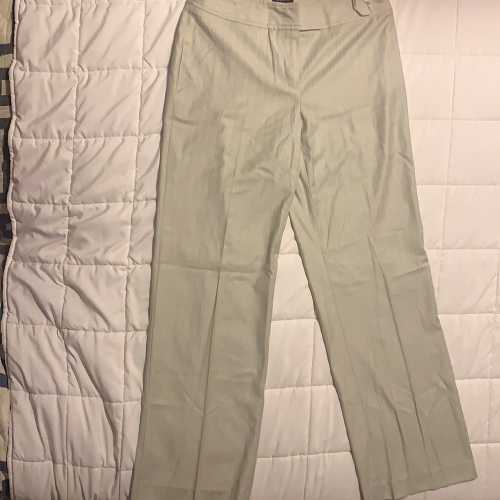Light green Jones Wear petite business work pants!